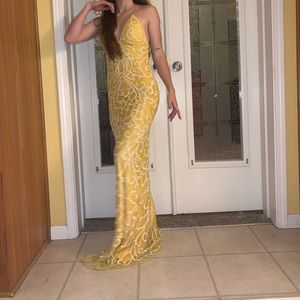 COPY - Beautiful formal yellow sequined dress, size 4